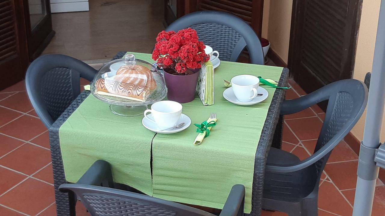 La Castellana Apartment Salerno Luaran gambar