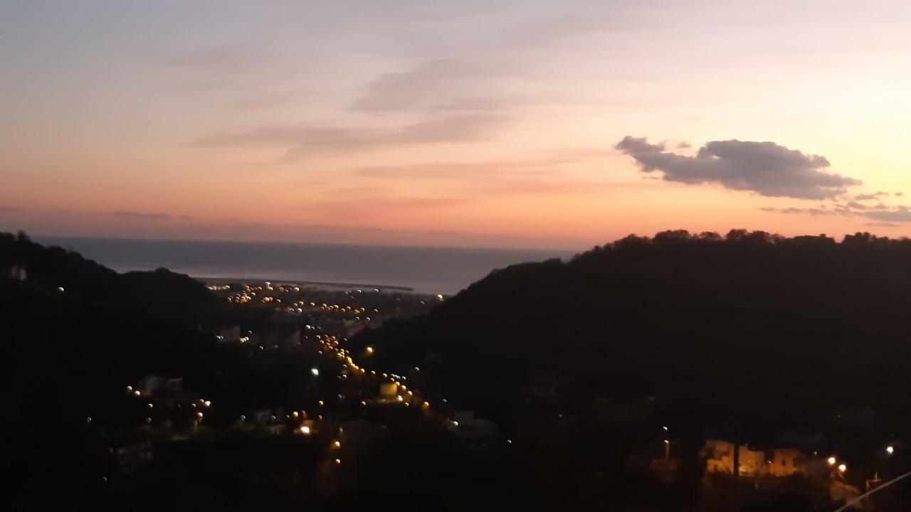 La Castellana Apartment Salerno Luaran gambar